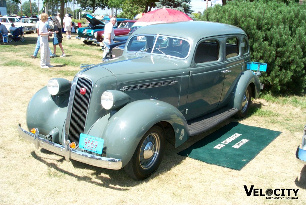 1936 Studebaker Dictator