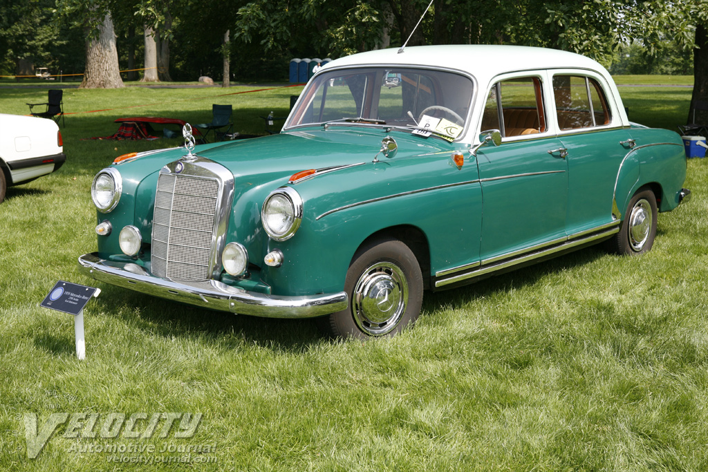 1959 Mercedes-Benz 220S Sedan