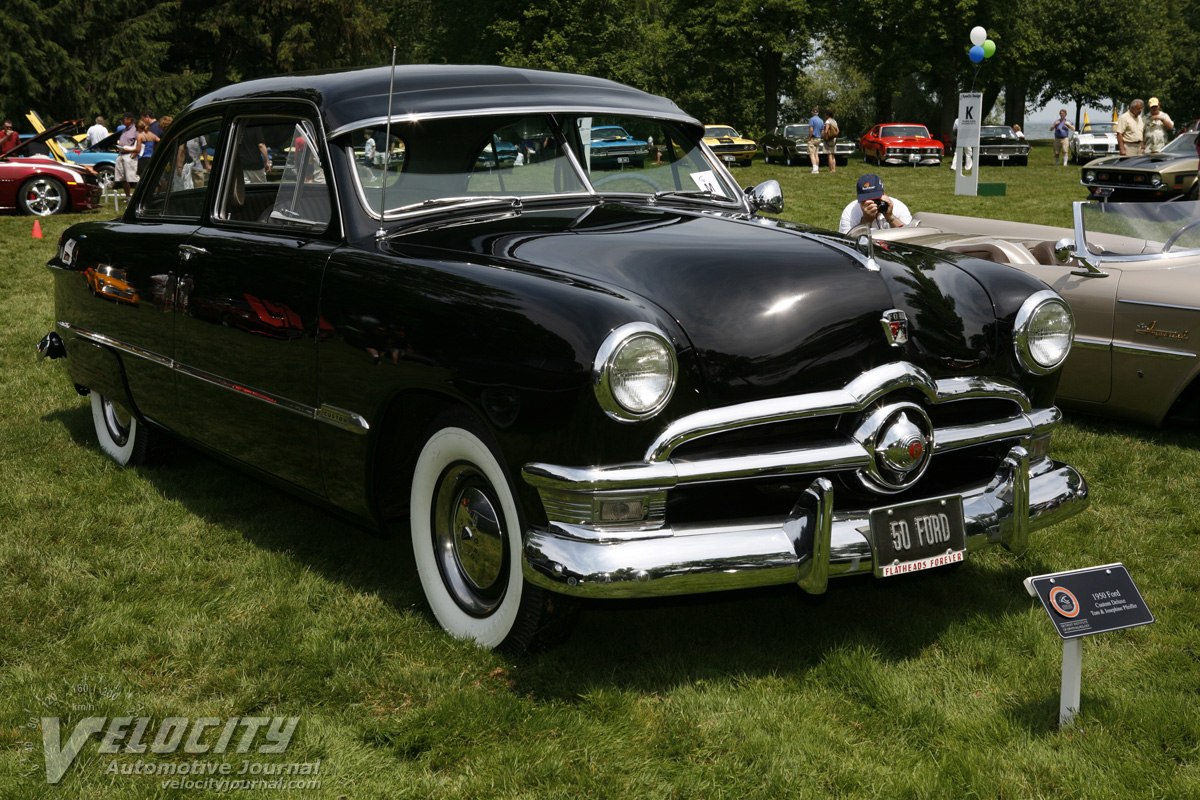 1950 Ford Custom Deluxe 2d sedan