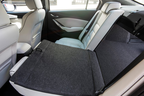 2017 Mazda Mazda6 Interior