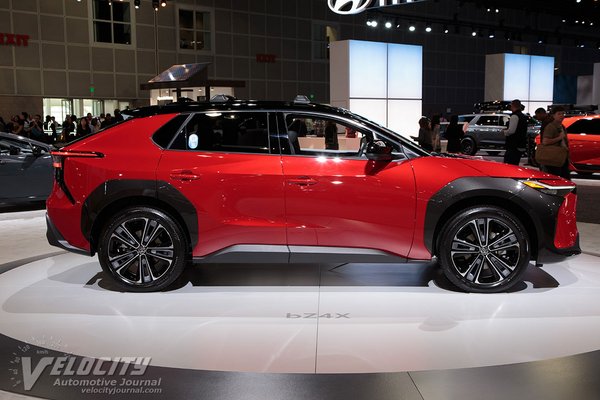 2024 Toyota bZ4X