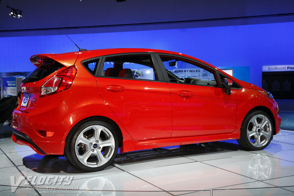 2014 Ford Fiesta 5d ST