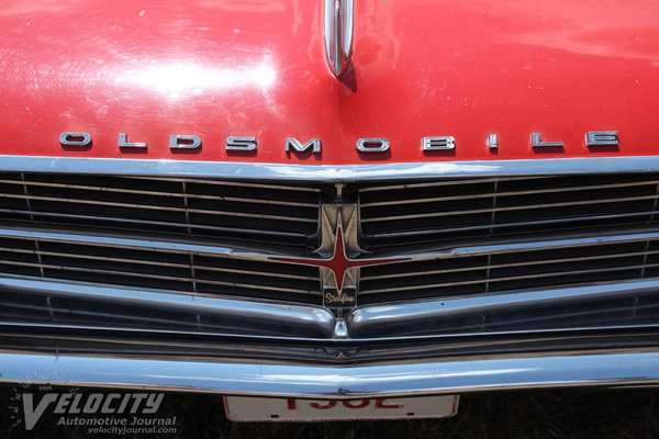 1962 Oldsmobile Starfire 2d hardtop