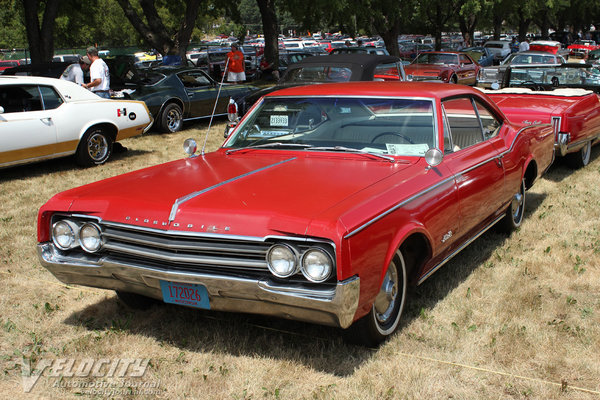 1965 Oldsmobile Jetstar 88 2d hardtop