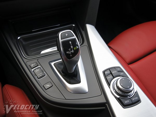 2012 BMW 3-Series 335i sedan Instrumentation