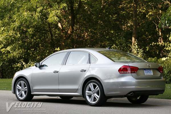 2012 Volkswagen Passat SEL