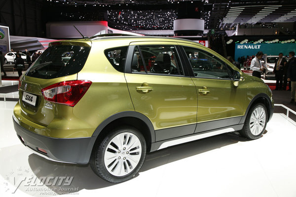 2013 Suzuki SX4 Cross-2