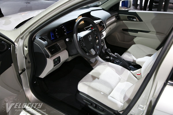 2014 Honda Accord PHEV Interior