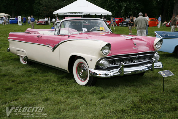 1955 Ford Fairlane Sunliner