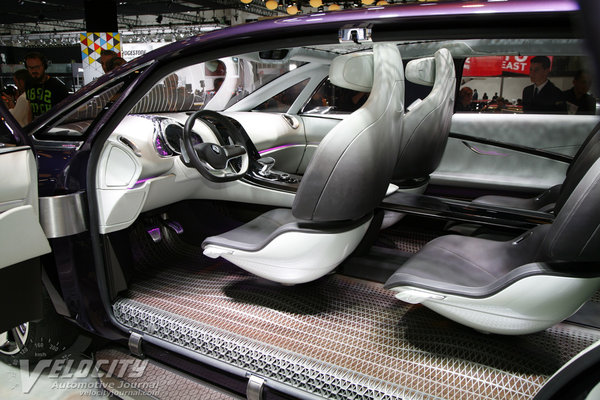 2013 Renault Initiale Interior