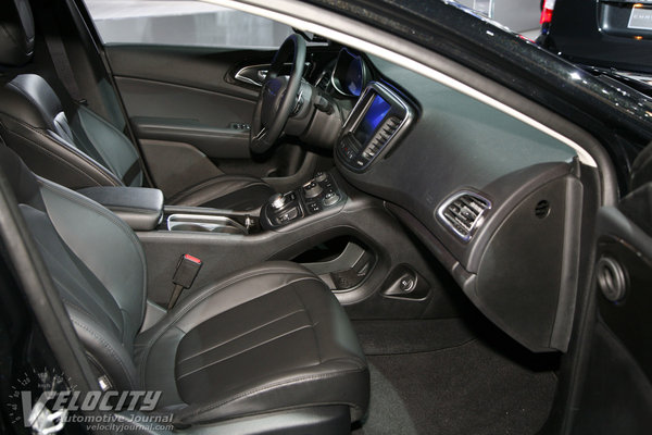 2015 Chrysler 200 Interior