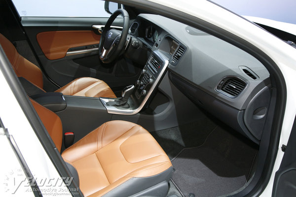 2015 Volvo V60 Interior