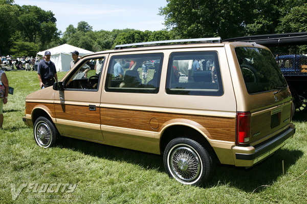 1984 Dodge Caravan