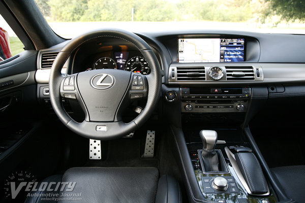 2014 Lexus LS 460 F Sport Instrumentation