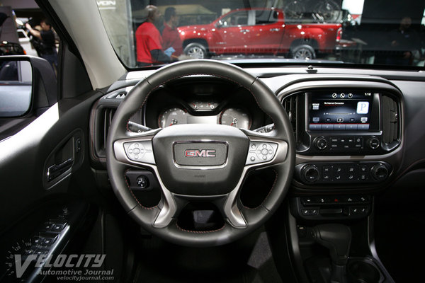 2015 GMC Canyon Crew Cab Instrumentation