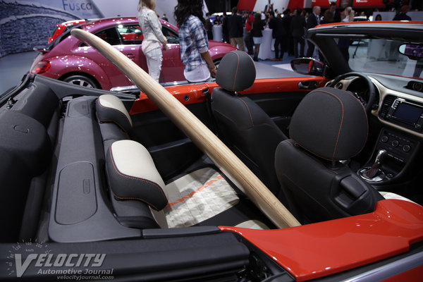 2015 Volkswagen Beetle Convertible Wave Interior