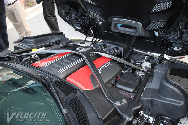 2016 Dodge Viper ACR Engine