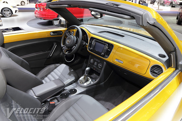 2016 Volkswagen Beetle Convertible Interior