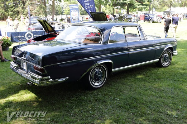 1967 Mercedes-Benz 300SE coupe