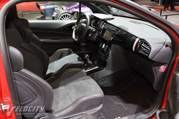 2016 DS 3 Interior