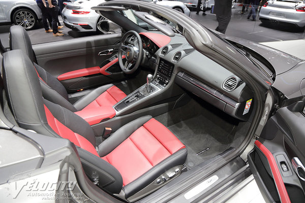 2017 Porsche 718 Boxster Interior