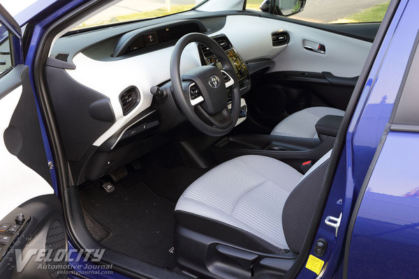 2016 Toyota Prius Interior