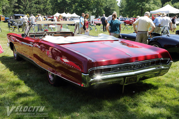 1965 Pontiac Bonneville convertible