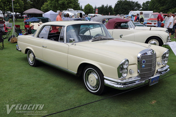 1964 Mercedes-Benz 220SE coupe