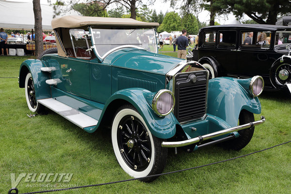 1925 Pierce-Arrow Model 80 runabout