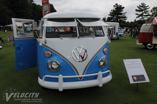 1967 Volkswagen Type 2 Samba Deluxe