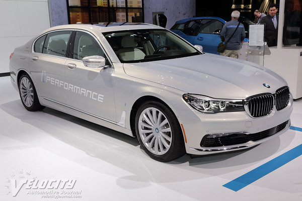 2018 BMW 7-Series 740e