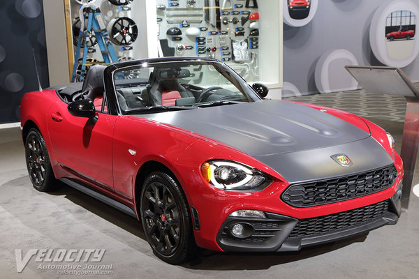 2017 Fiat 124 Spider with Mopar Accessories