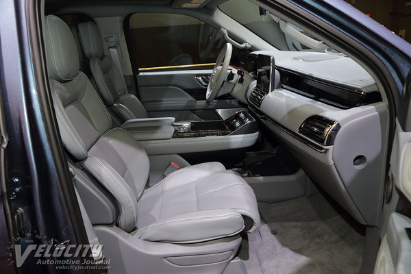 2018 Lincoln Navigator Interior