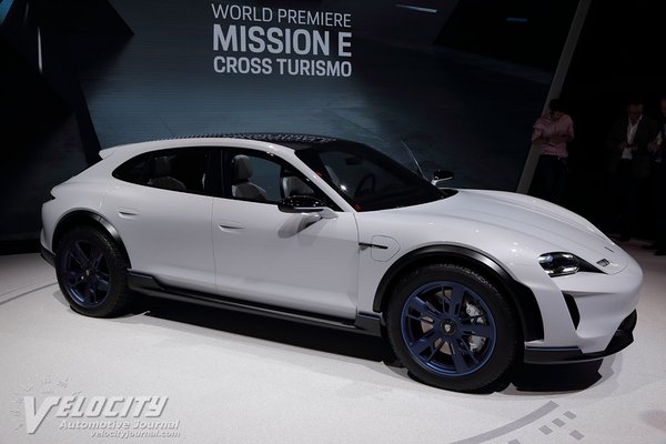 2018 Porsche Mission E Cross Turismo