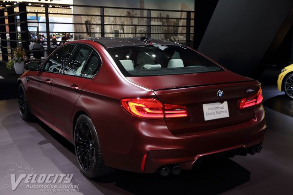 2018 BMW 5-Series M5 sedan