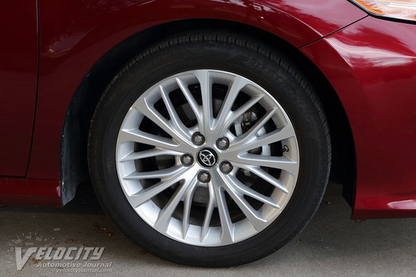 2018 Toyota Camry XLE Wheel