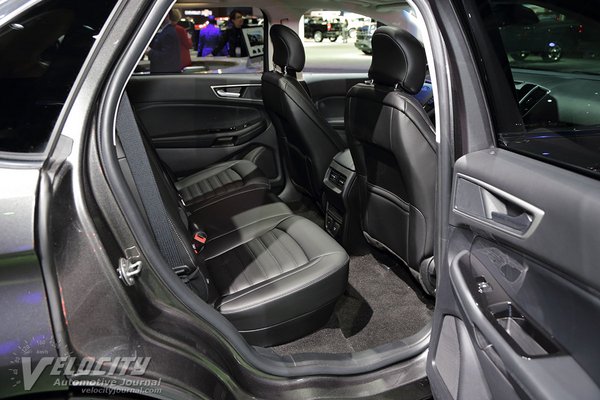 2019 Ford Edge Interior