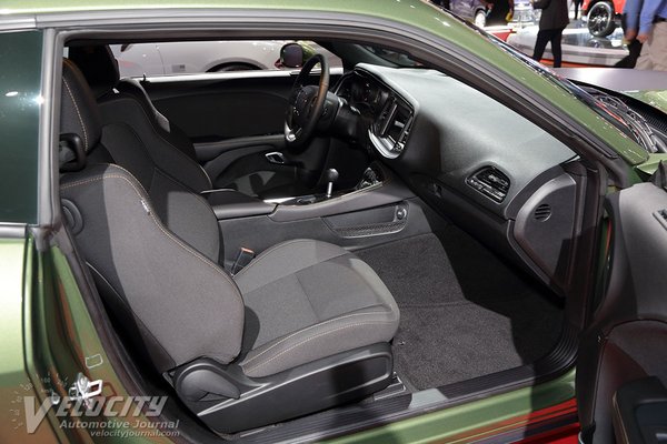 2019 Dodge Challenger Interior