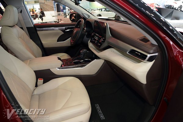 2020 Toyota Highlander Interior