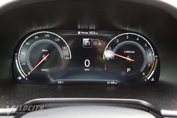 2019 Kia K900 Instrumentation