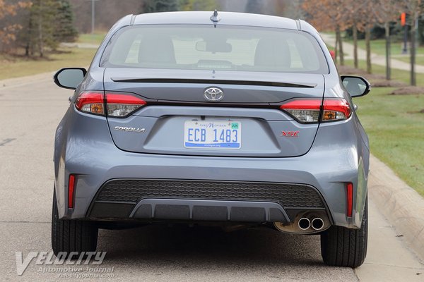 2020 Toyota Corolla XSE sedan