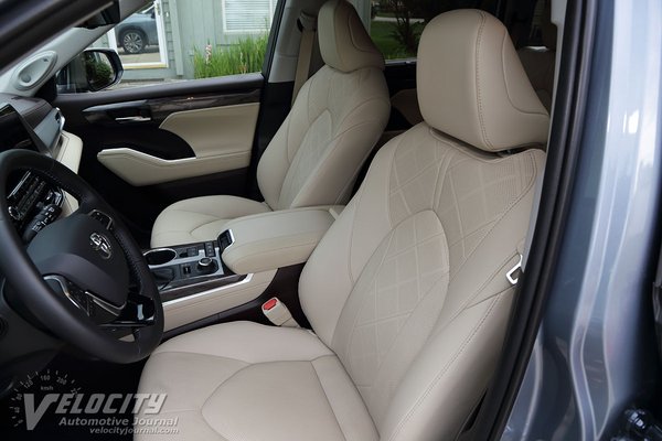 2020 Toyota Highlander Platinum AWD Interior