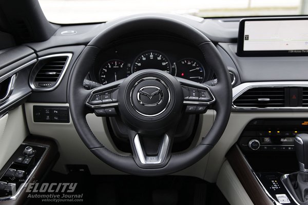 2021 Mazda CX-9 Signature Instrumentation