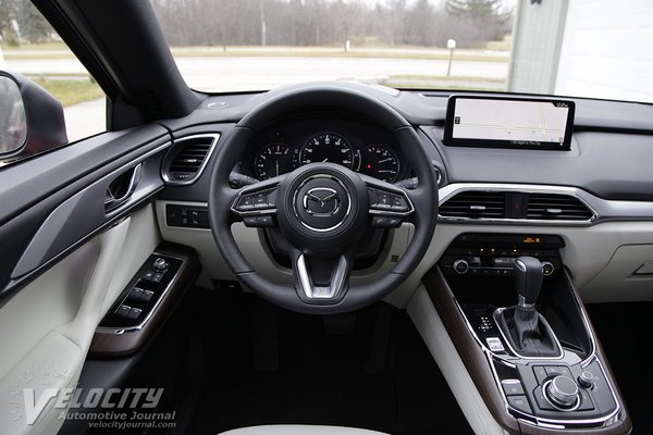 2021 Mazda CX-9 Signature Instrumentation