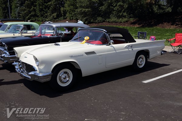 1957 Ford Thunderbird