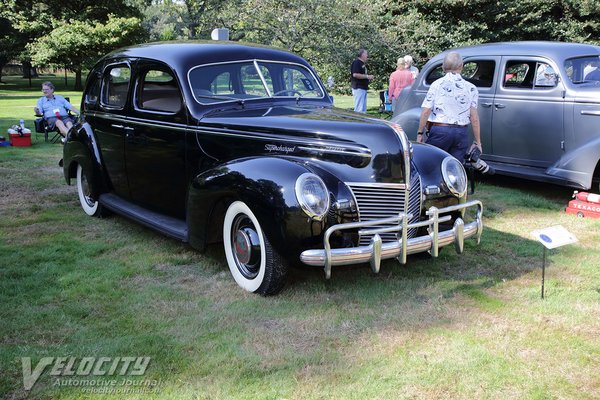 1939 Mercury 99A 4d sedan