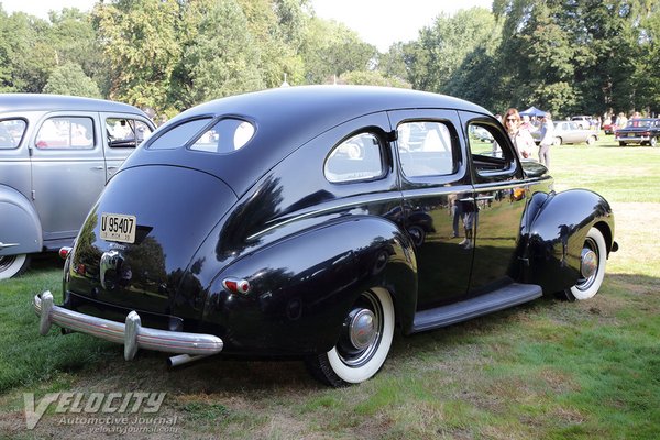 1939 Mercury 99A 4d sedan