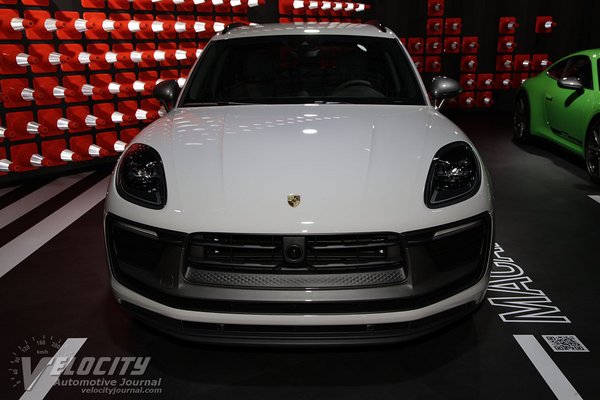 2023 Porsche Macan T