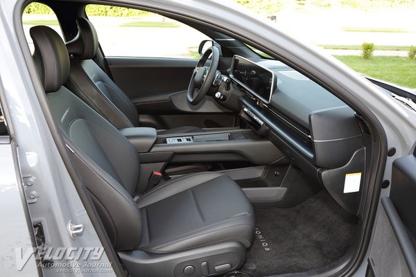 2023 Hyundai Ioniq 6 Interior