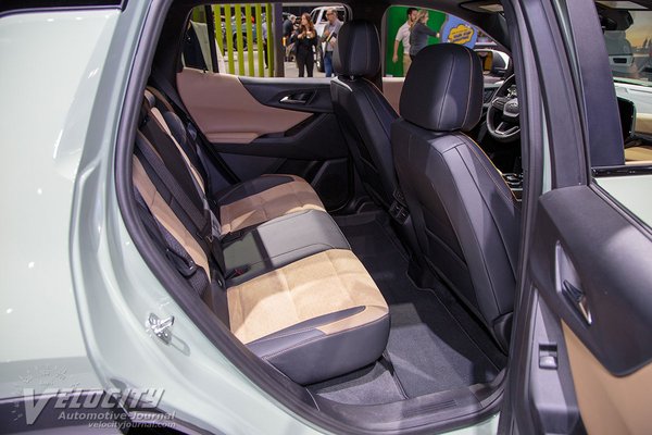 2025 Chevrolet Equinox Interior